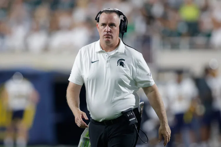 Big Ten's top game has Michigan State's Pat Fitzgerald trying to deliver another upset at Notre Dame